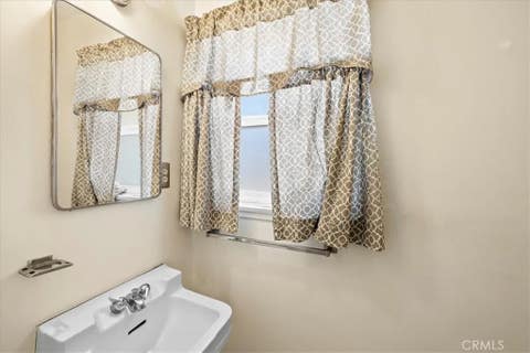 Tiny photo for 321 Catherine Park, Glendora, CA 91741 (MLS # CV26171149)