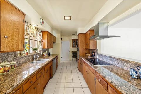 Tiny photo for 321 Catherine Park, Glendora, CA 91741 (MLS # CV26171149)