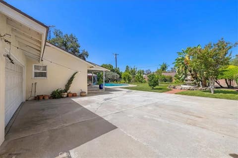 Tiny photo for 321 Catherine Park, Glendora, CA 91741 (MLS # CV26171149)