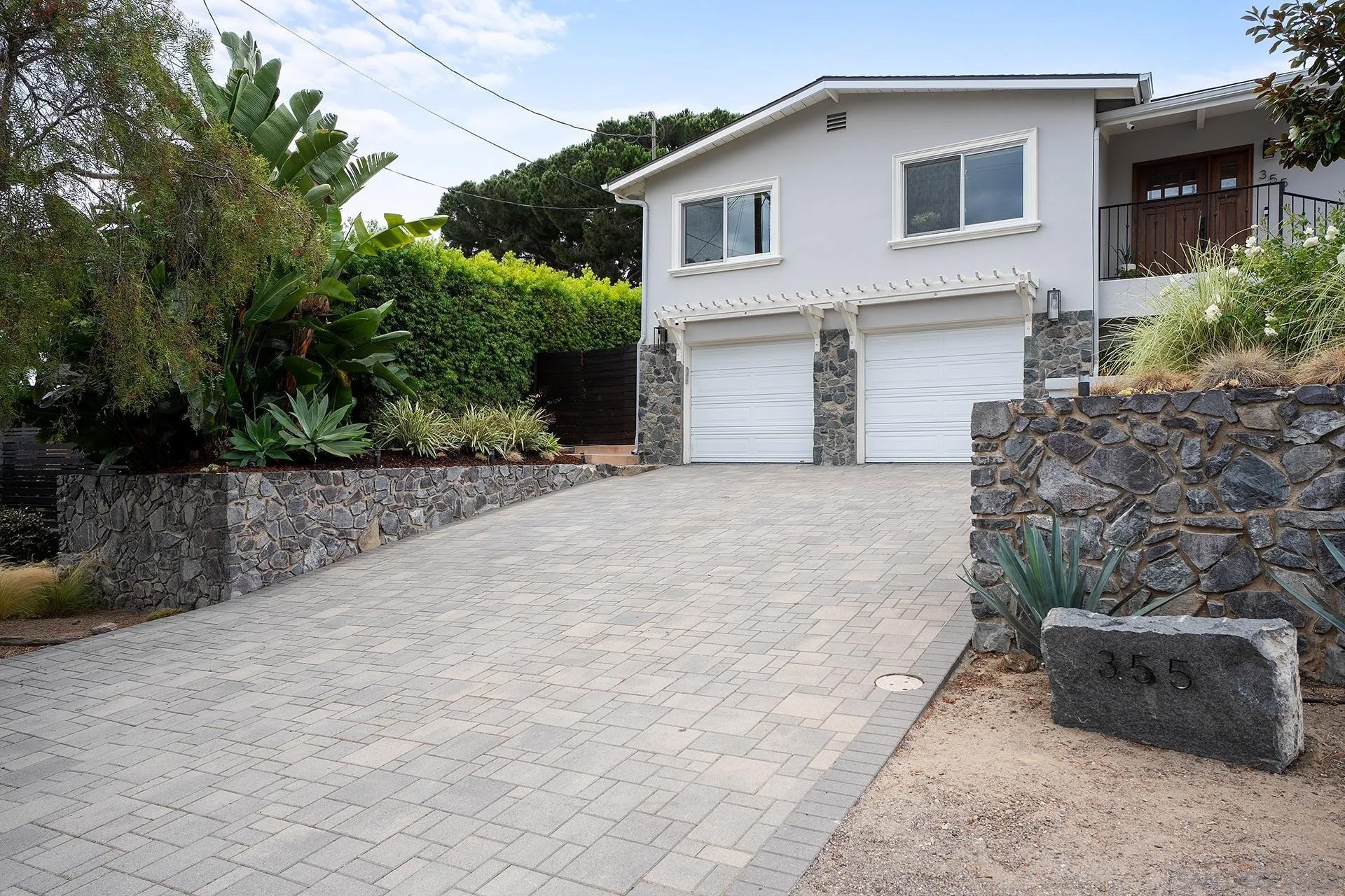 355 Glencrest