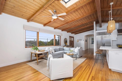 Tiny photo for 355 Glencrest DR, Solana Beach, CA 92075 (MLS # 260017036)