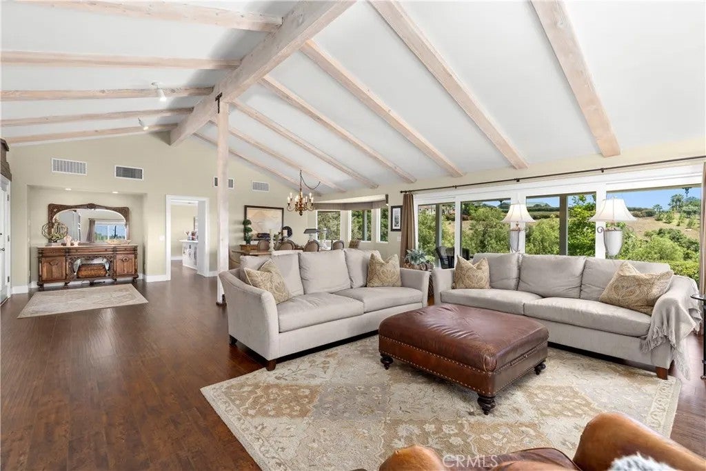 3237 Canonita Drive