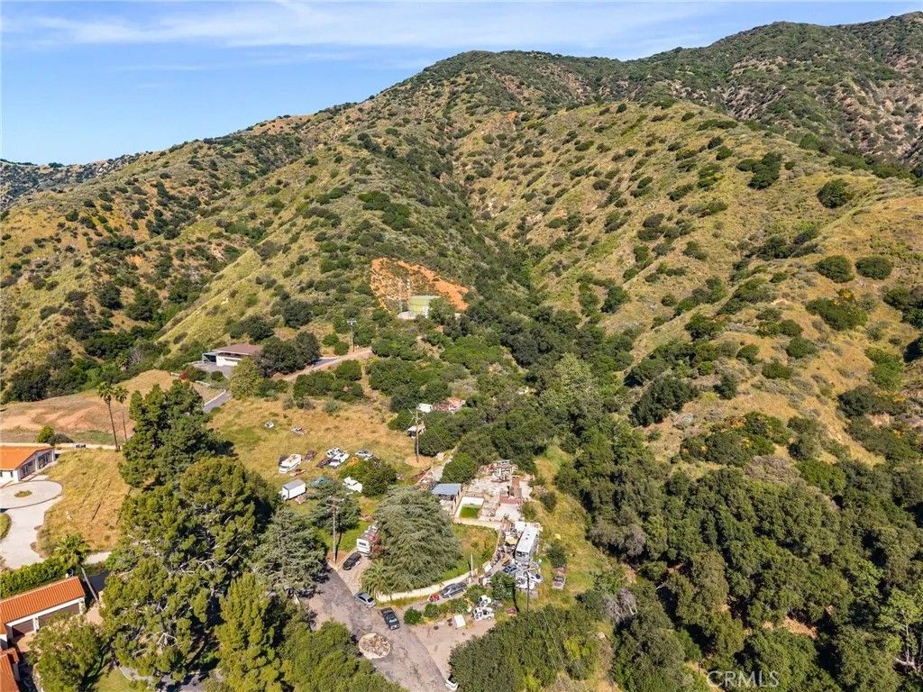 Photo of 1154 N Glendora Ave, Glendora, CA 91741 (MLS # DW26057383)