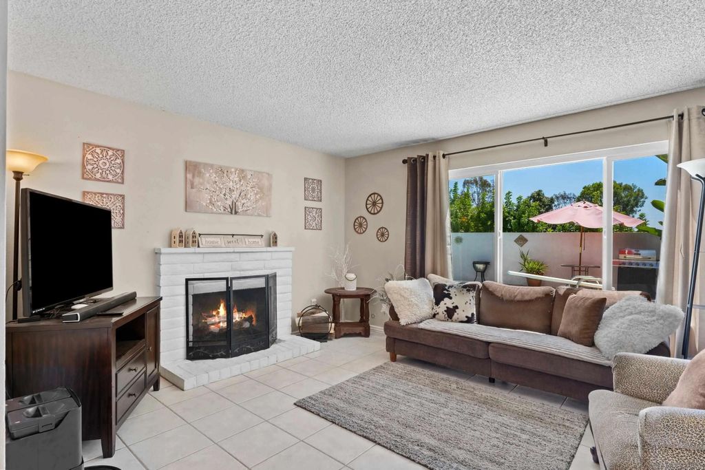 Photo of 1619 Curry Comb Dr, San Marcos, CA 92069 (MLS # 260013692)