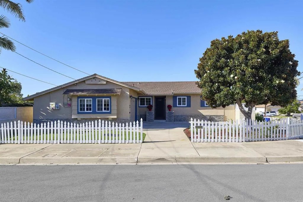 5631 Mount Acara Drive