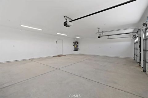 Tiny photo for 16925 Nanticoke, Apple Valley, CA 92307 (MLS # IV25266318)