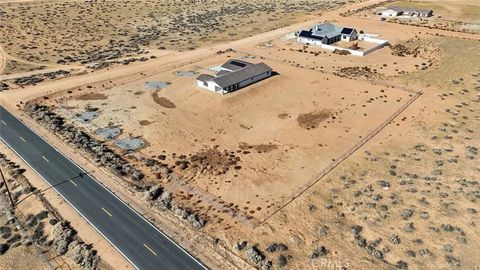 Tiny photo for 16925 Nanticoke, Apple Valley, CA 92307 (MLS # IV25266318)