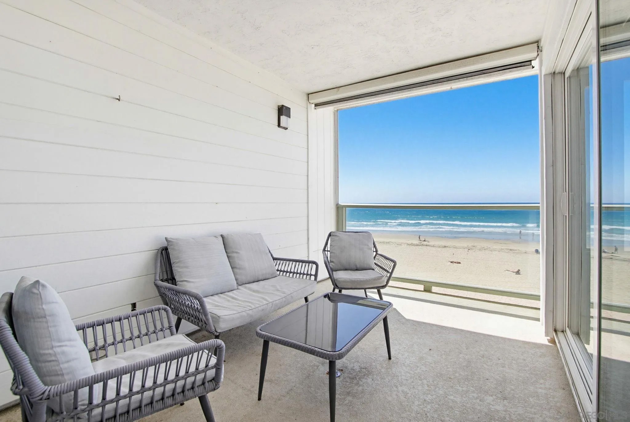 3755 Ocean Front 15