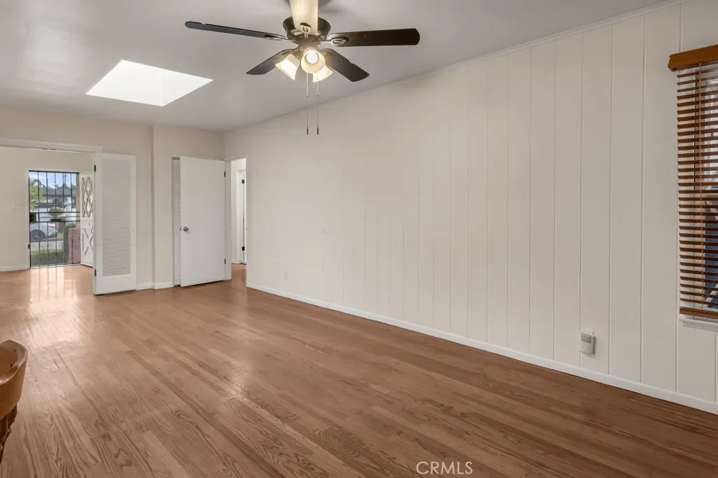 11437 Norlain Avenue