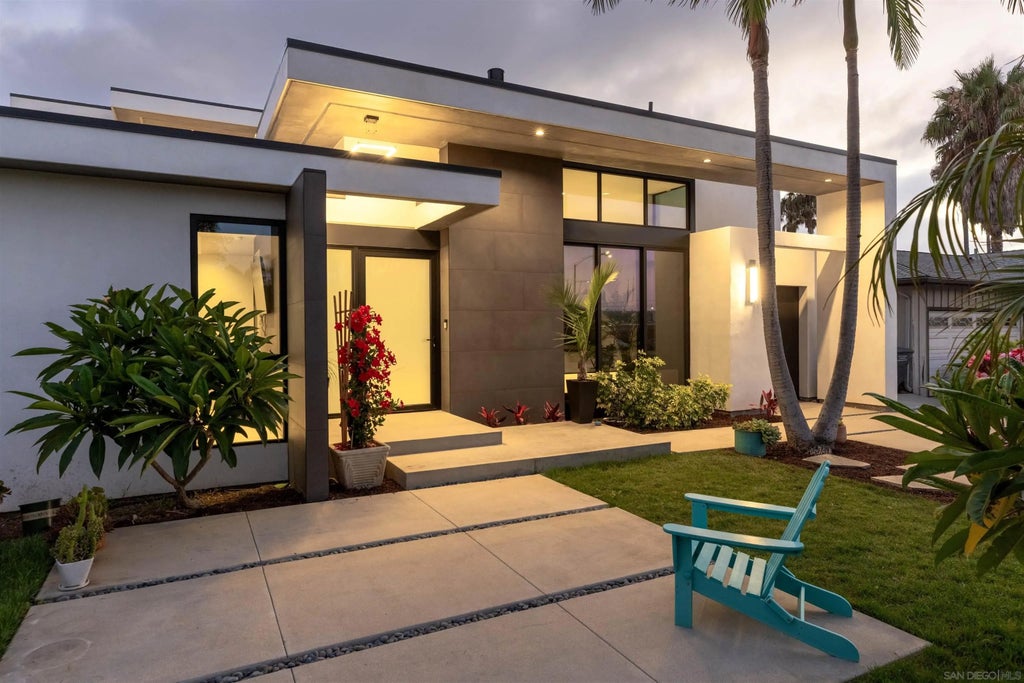 Photo of 5065-67 Los Robles Dr, Carlsbad, CA 92008 (MLS # 260018661)