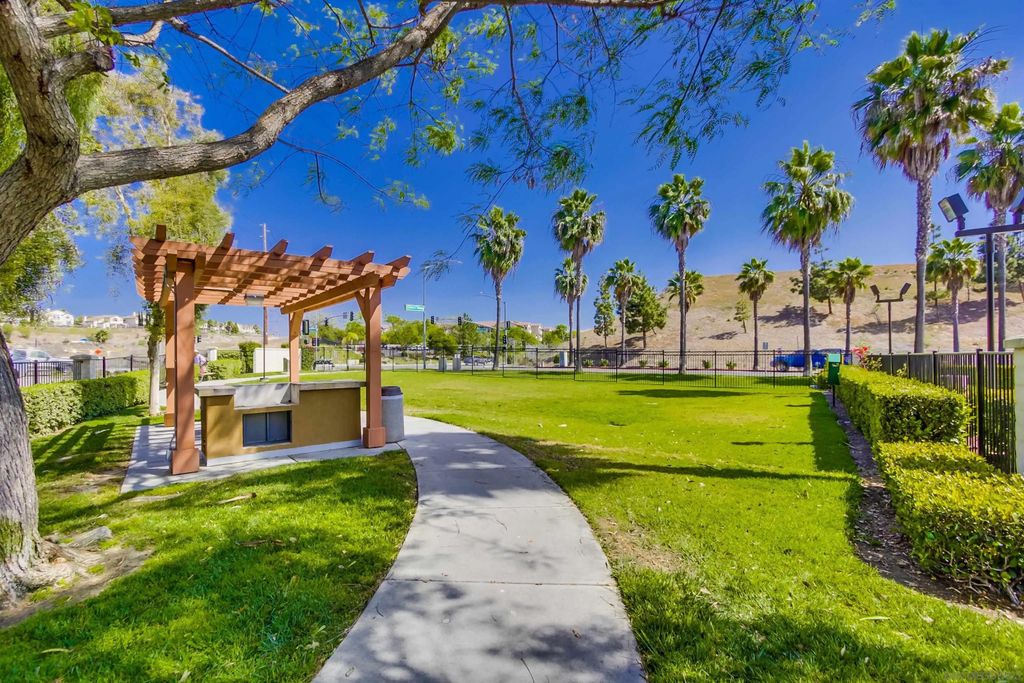 Photo of 1201 Trapani Cv #4, Chula Vista, CA 91915 (MLS # 250042651)