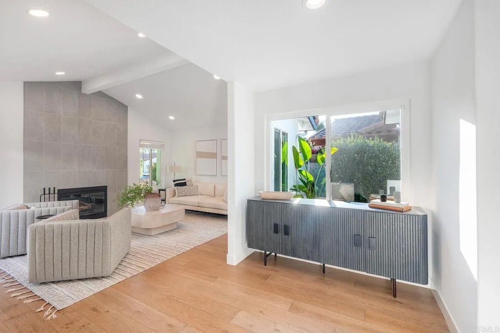 11818 Avenida Sivrita