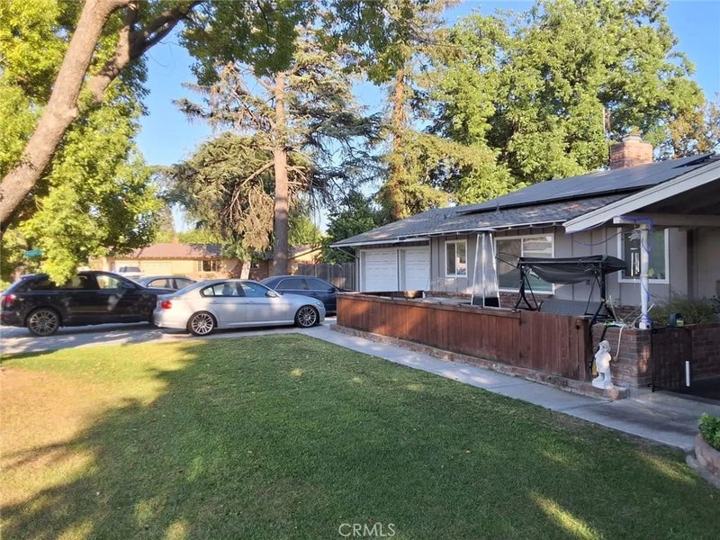 267 W Dovewood