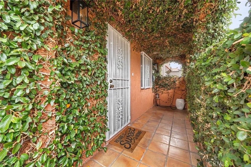 1301 W 56th Street