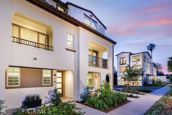 833 E Florista Lane