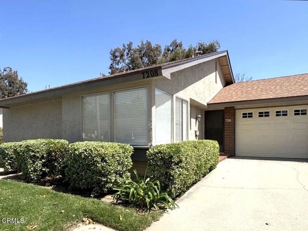 Photo of 7208 Village 7 Vlg, Camarillo, CA 93012 (MLS # V1-35883)