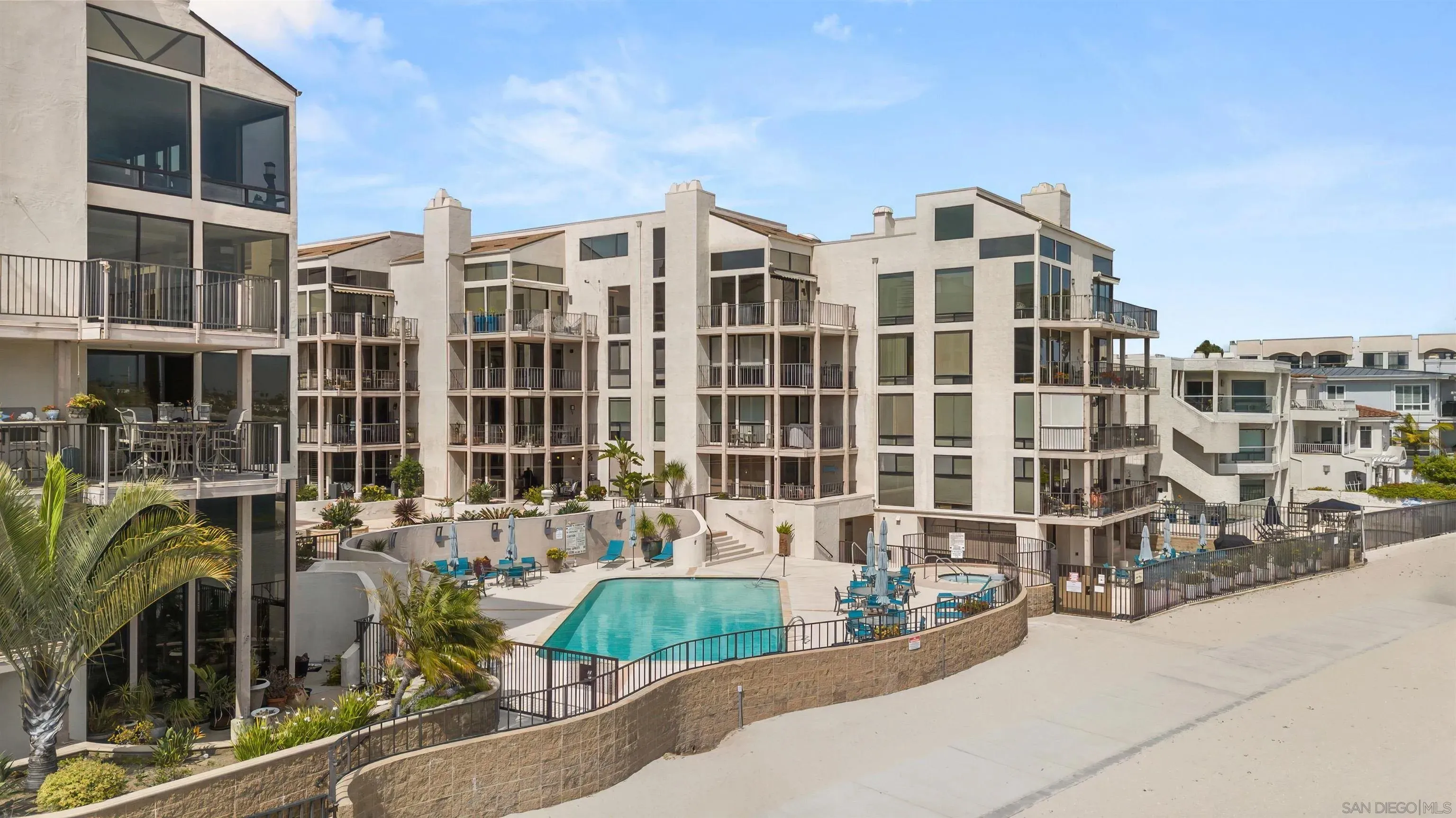 San Diego, California 92109, United States, 2 Bedrooms Bedrooms, ,3 BathroomsBathrooms,Residential,Active,109320