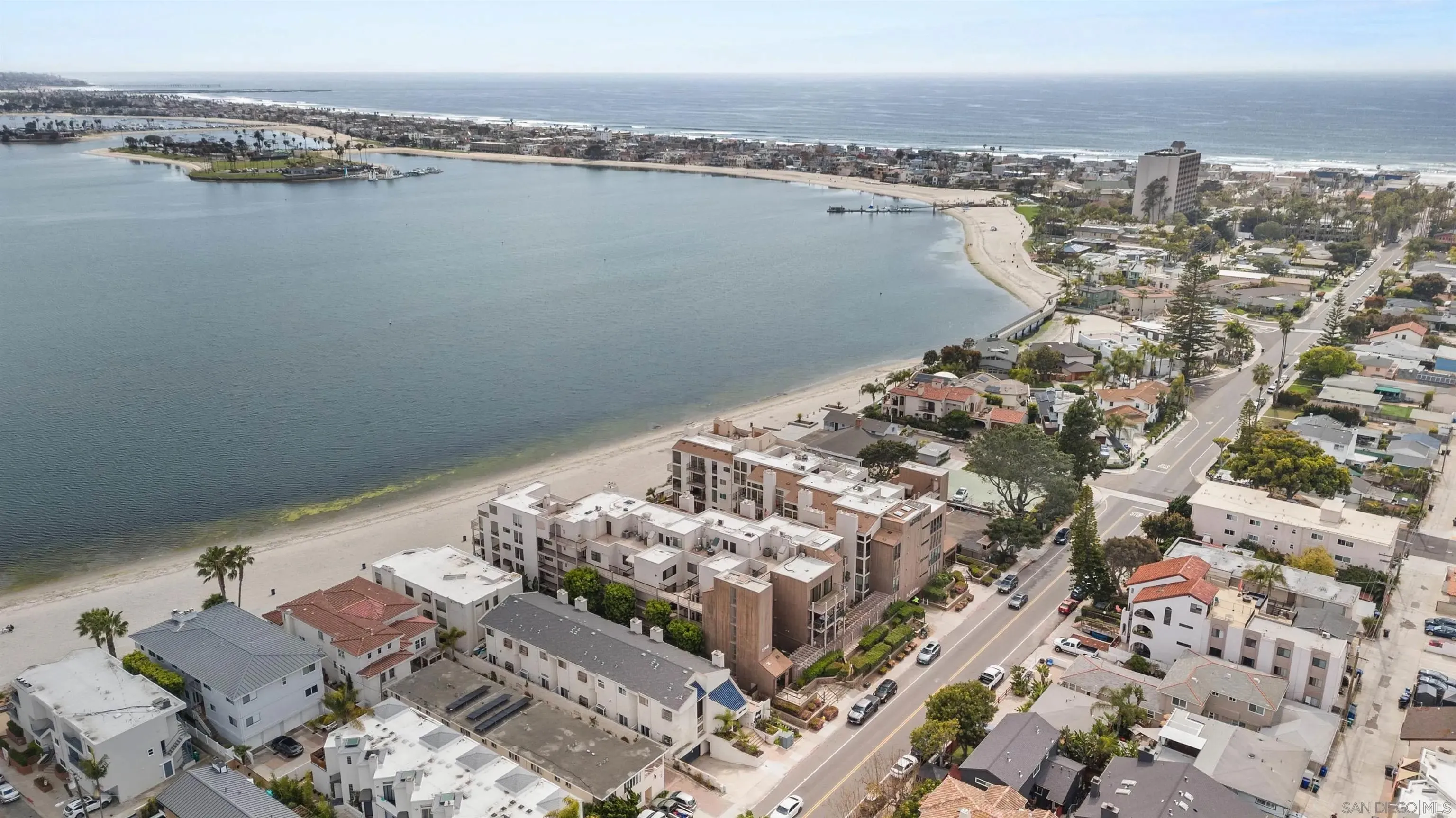 San Diego, California 92109, United States, 2 Bedrooms Bedrooms, ,3 BathroomsBathrooms,Residential,Active,109320