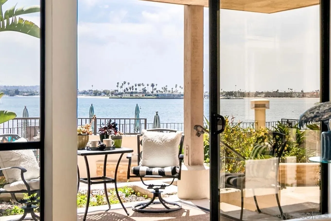 San Diego, California 92109, United States, 2 Bedrooms Bedrooms, ,3 BathroomsBathrooms,Residential,Active,109320