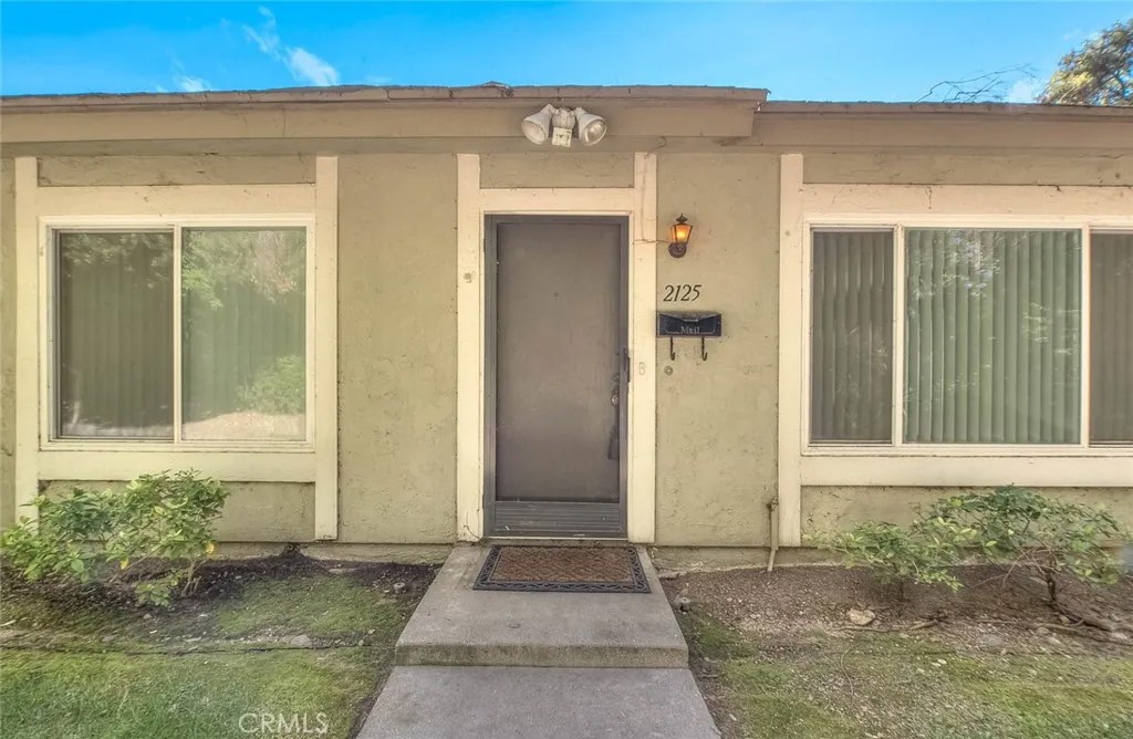 2125 E Aroma Drive