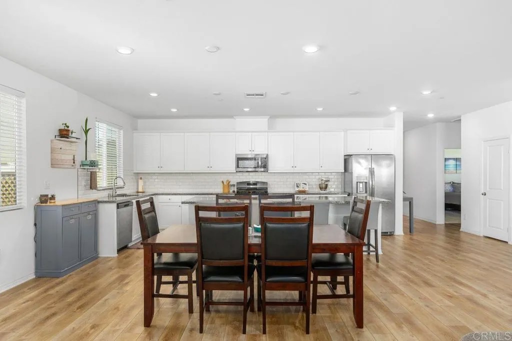 1787 Chute Drive