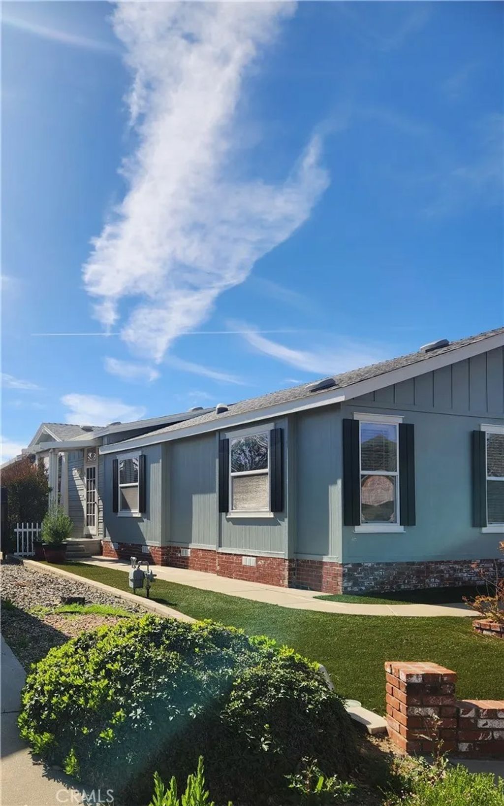 Photo of 37967 Via La Colina, Murrieta, CA 92563 (MLS # SW26034277)