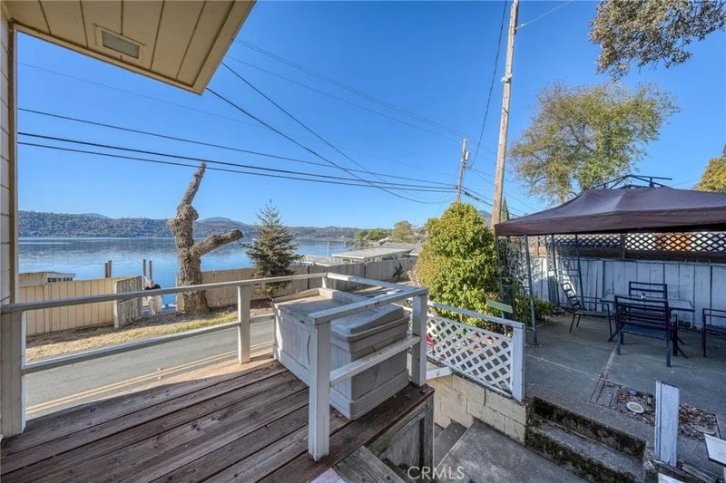 13130 Lakeshore Drive