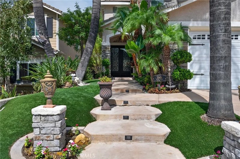 25451 Doyle Court