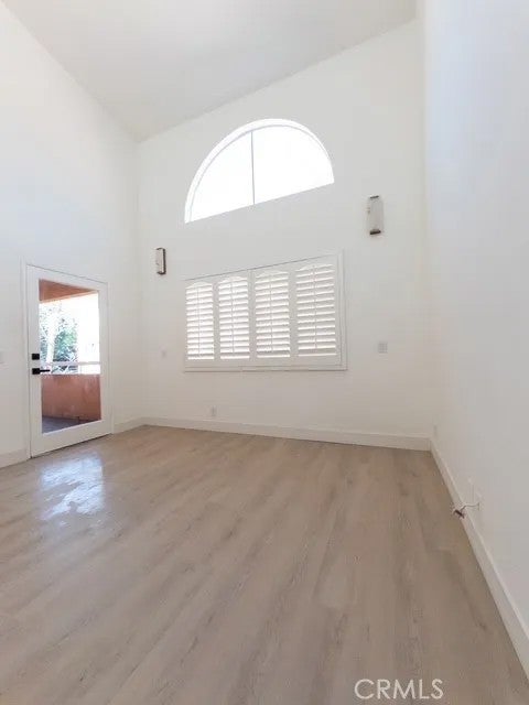 12601 Van Nuys 209