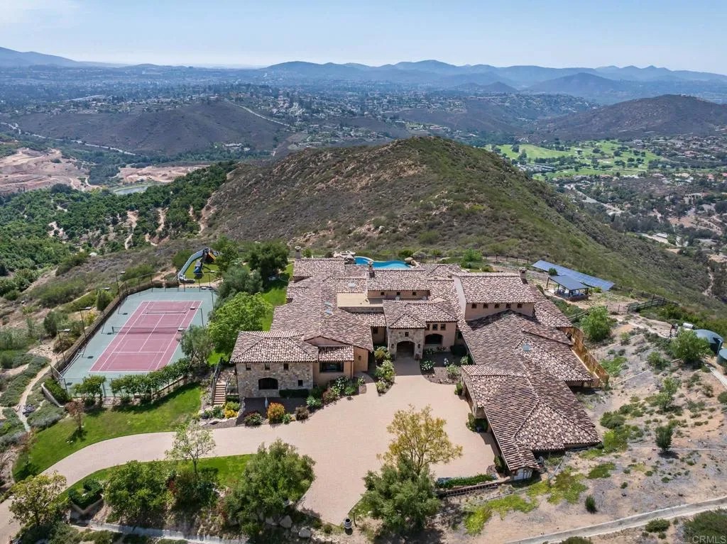 18000 Sunset Point Rd