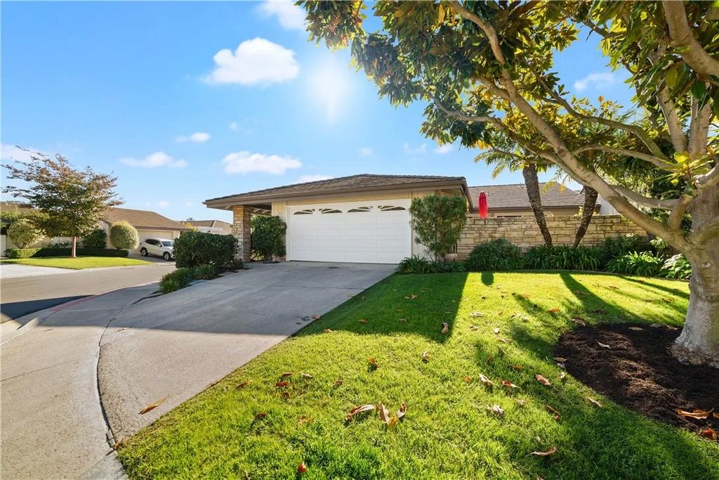 Photo of 11 Jetty Drive, Corona Del Mar, CA 92625 (MLS # IG25274047)