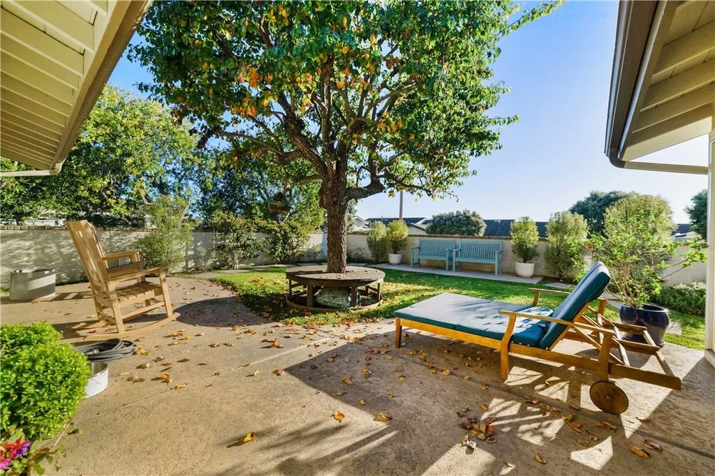 Photo of 11 Jetty Drive, Corona Del Mar, CA 92625 (MLS # IG25274047)