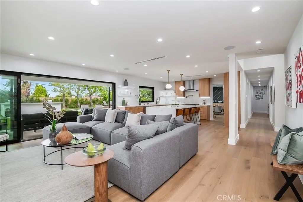 Photo of 23949 Nomar Street, Woodland Hills, CA 91367 (MLS # SR26082888)