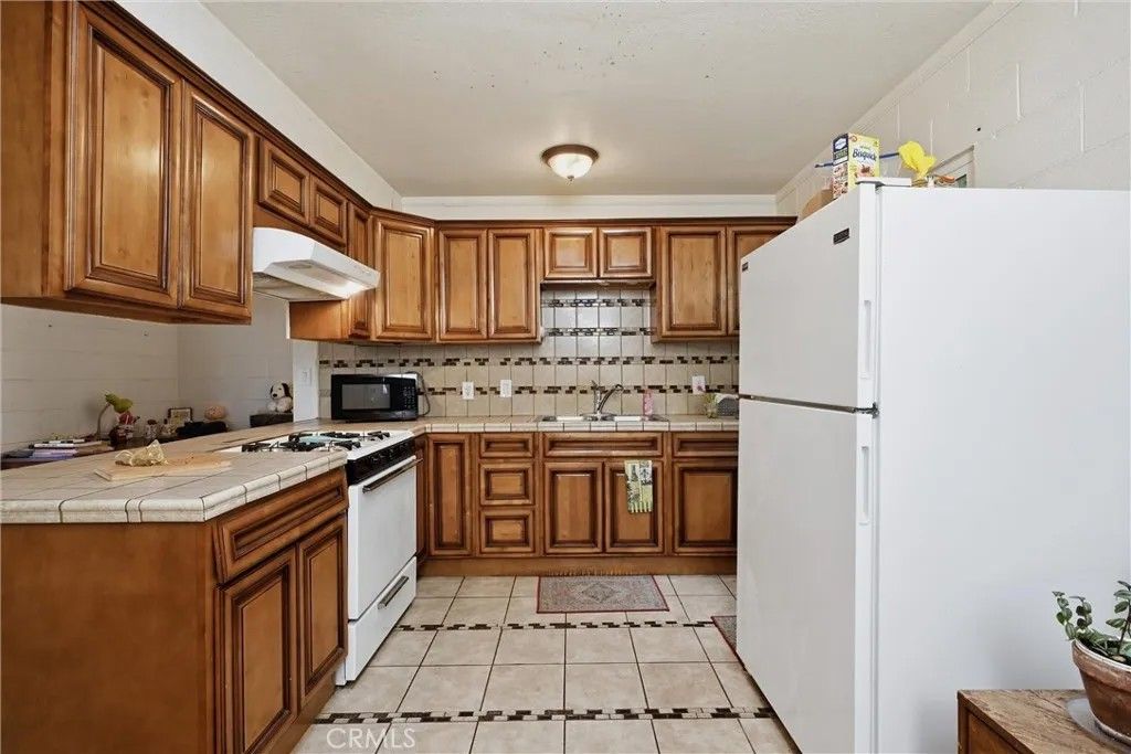 Photo of 11849 Widgeon Way, Clearlake Oaks, CA 95423 (MLS # LC26044106)