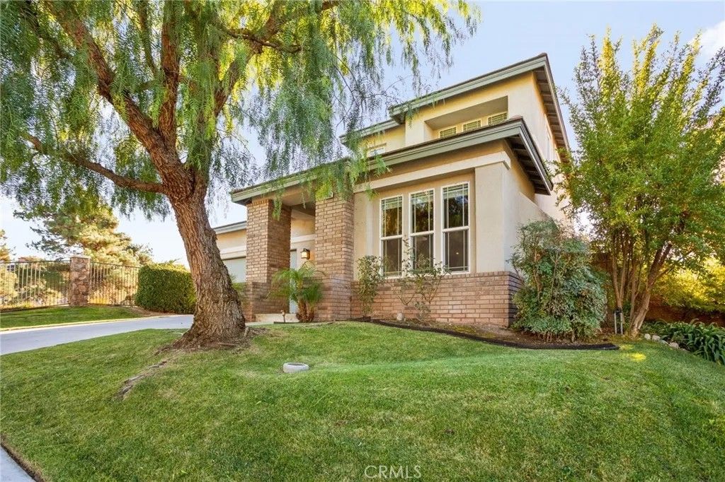 Photo of 11952 E Lake Dr, Yucaipa, CA 92399 (MLS # IV25258831)