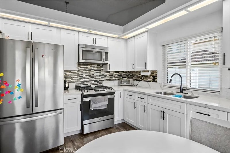 144 N Plymouth