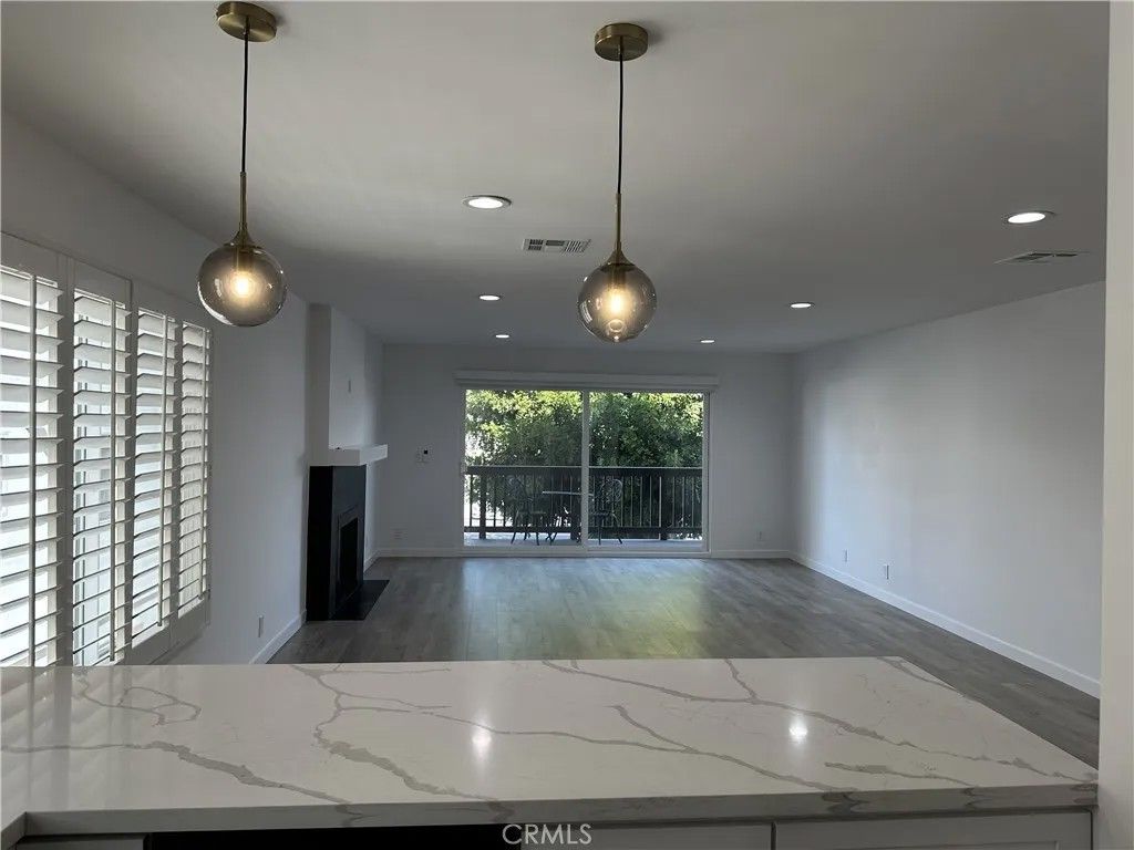 Photo of 11438 Moorpark #2, Studio City, CA 91602 (MLS # SR26017830)