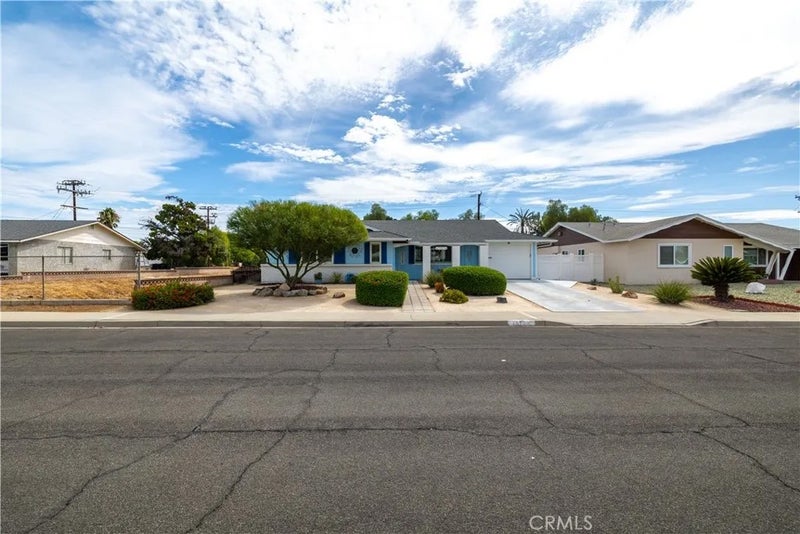 28700 Thornhill