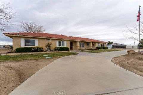 Photo of 6669 W Avenue A, Rosamond, CA 93560 (MLS # SR26003182)
