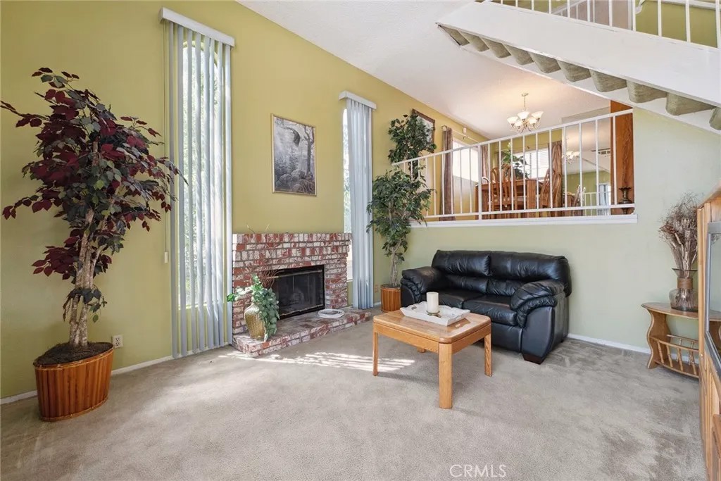 14325 Foothill Boulevard 34