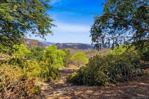 Tiny photo for 990 Old Mountain View Rd, El Cajon, CA 92021 (MLS # 250038962)