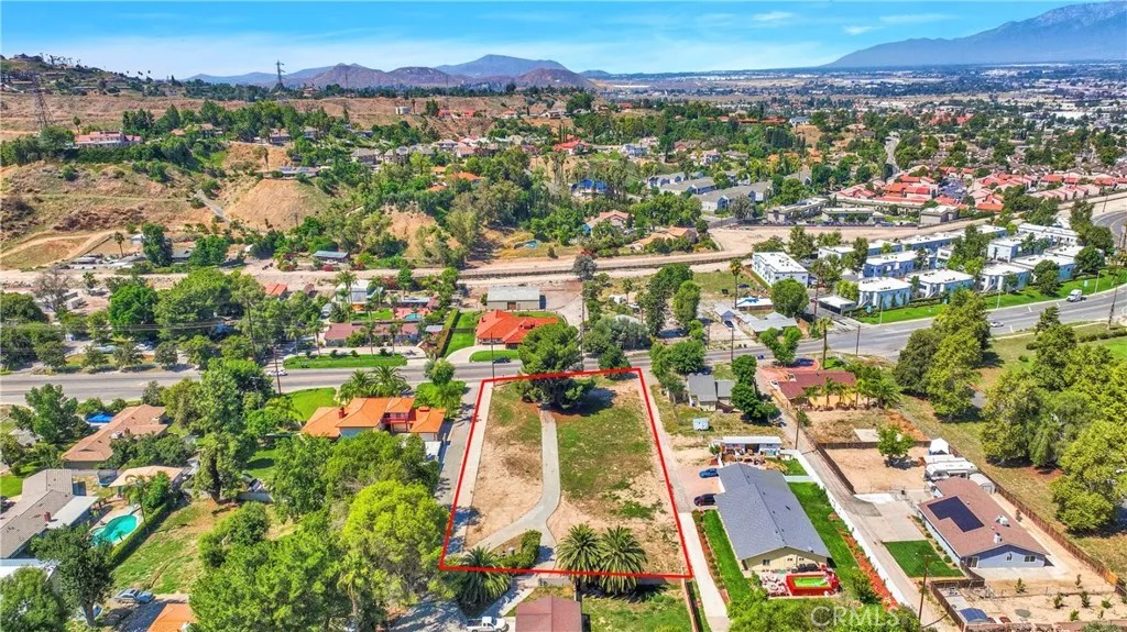 11553 Reche Canyon