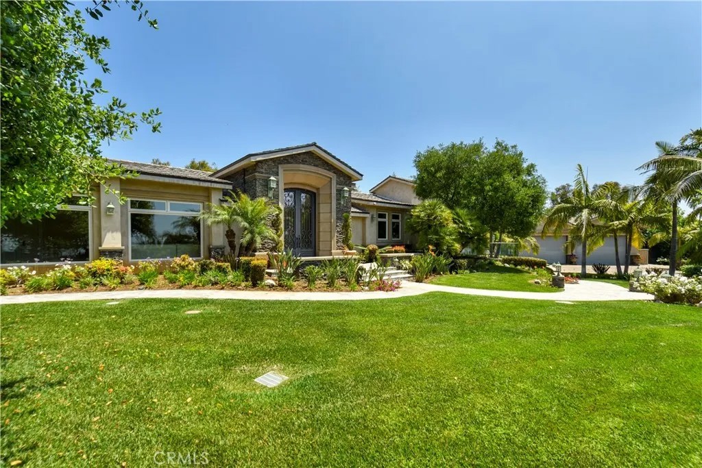 1422 Bella Vista Drive