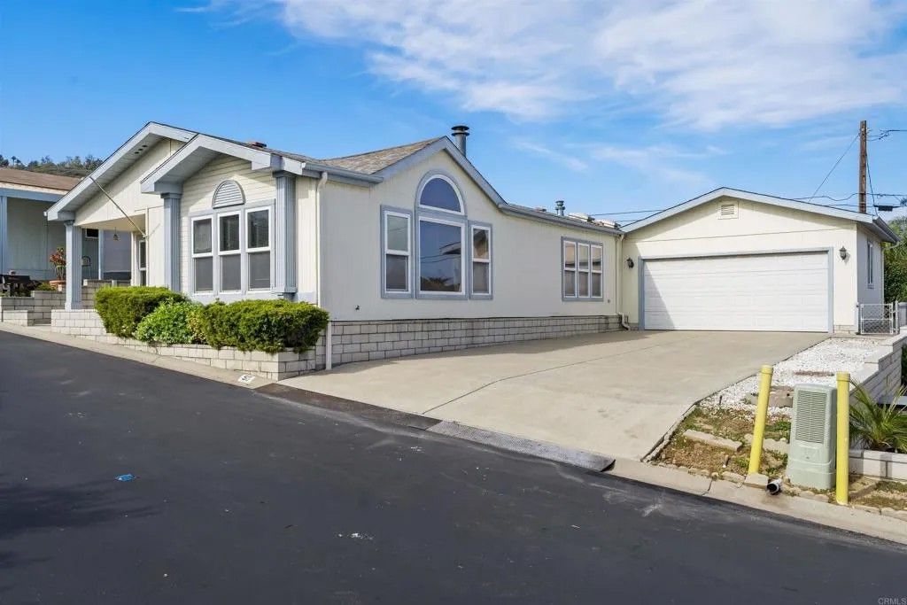 Photo of 909 Richland Road #SPC 50, San Marcos, CA 92069 (MLS # NDP2504855)