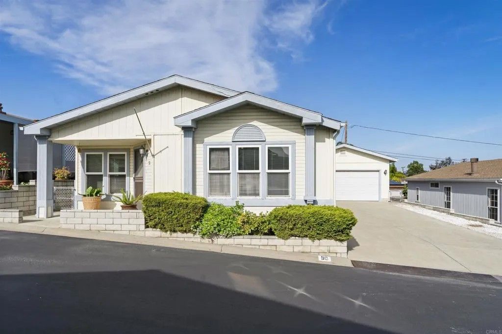 Photo of 909 Richland Road #SPC 50, San Marcos, CA 92069 (MLS # NDP2504855)