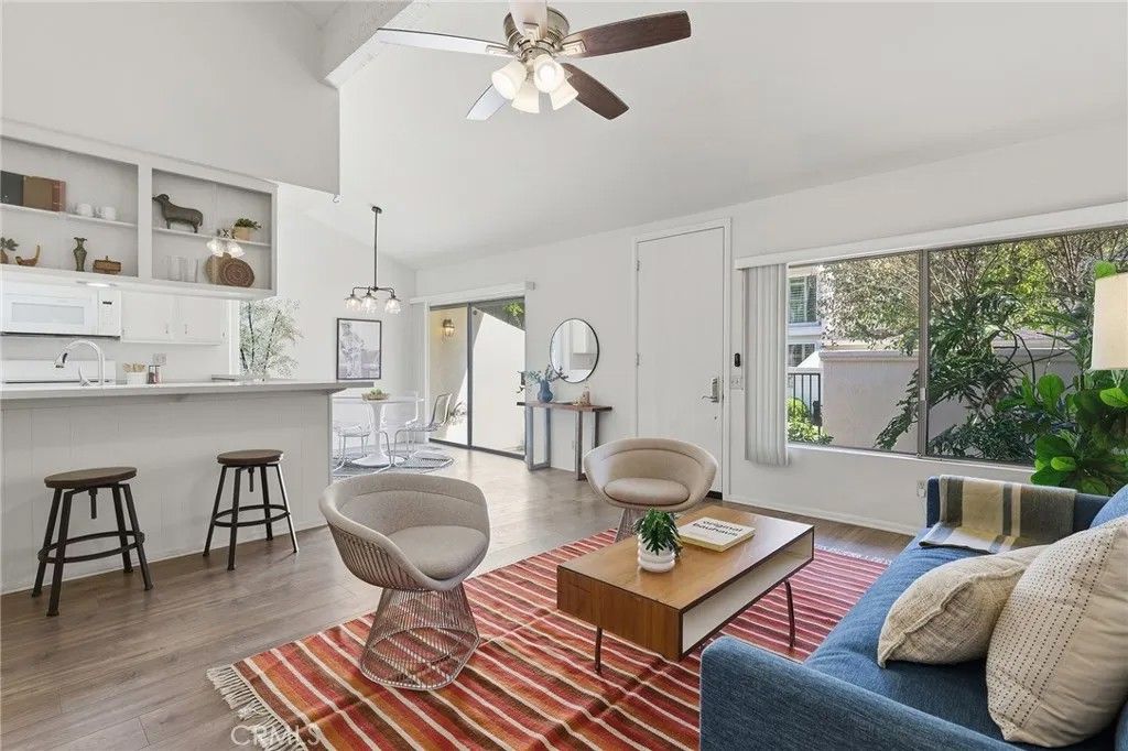 Photo of 6227 Randi, Woodland Hills, CA 91367 (MLS # SR26028913)