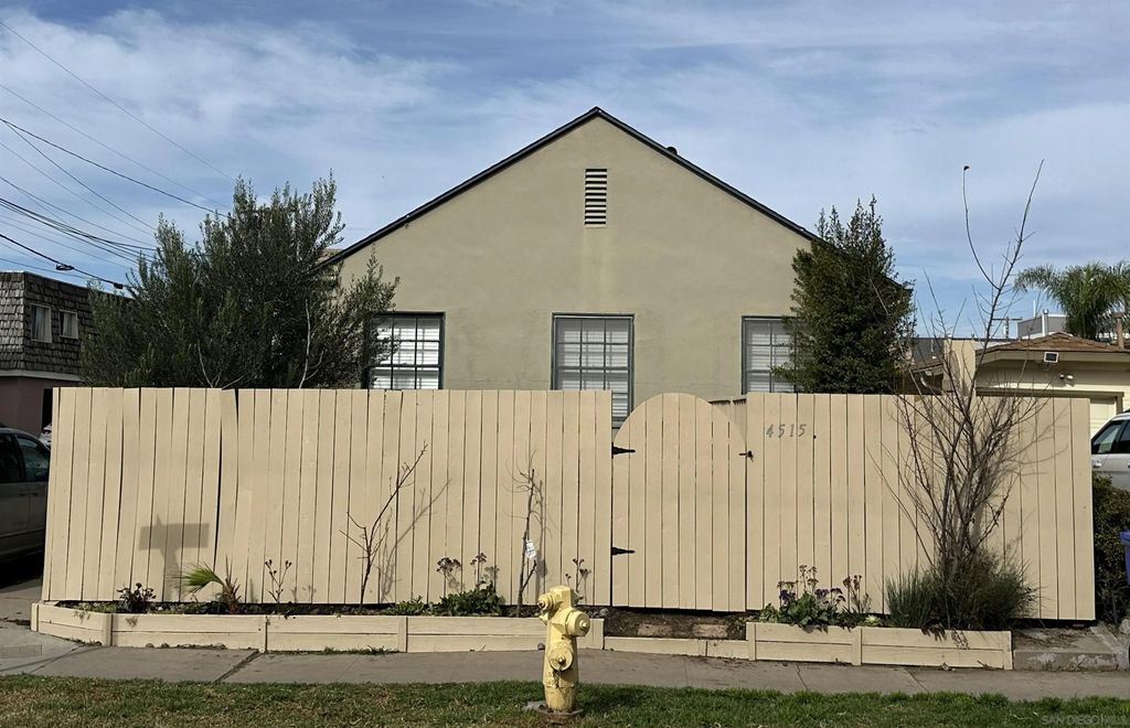 Photo of 4515 35th Place, San Diego, CA 92116 (MLS # 260002737)