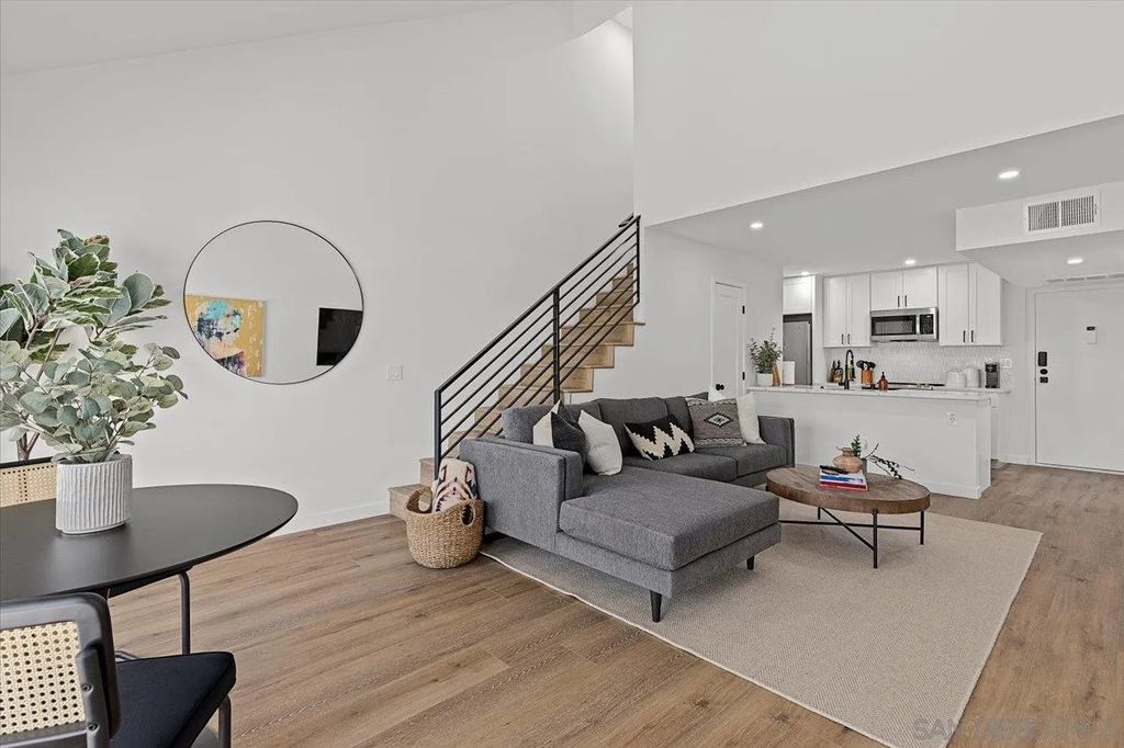 Photo of 6111 Rancho Mission Rd #313, San Diego, CA 92108 (MLS # 250040919)