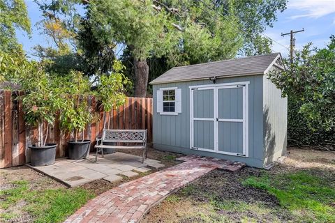 Tiny photo for 4401 Maplewood Place, Riverside, CA 92506 (MLS # IG25245715)