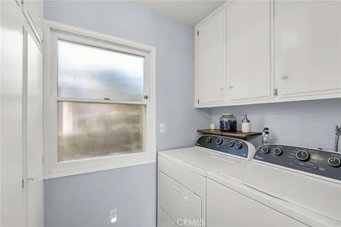 Tiny photo for 4401 Maplewood Place, Riverside, CA 92506 (MLS # IG25245715)